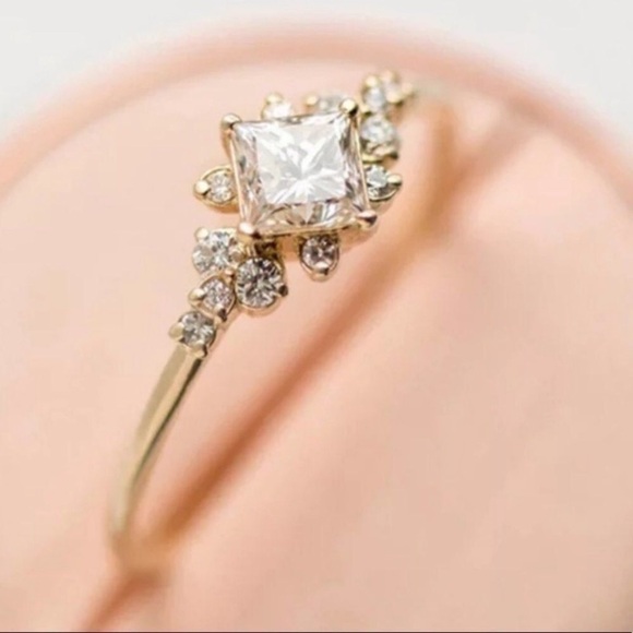 💎NEW 18K gold plated Yellow Gold Diamond Ring - Picture 3 of 5